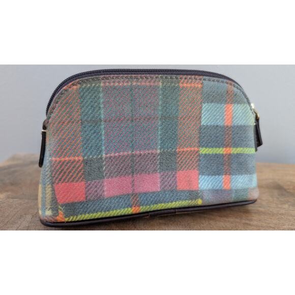 Dooney and Bourke plaid handbag with additional wristlet and pouch - Picture 16 of 16